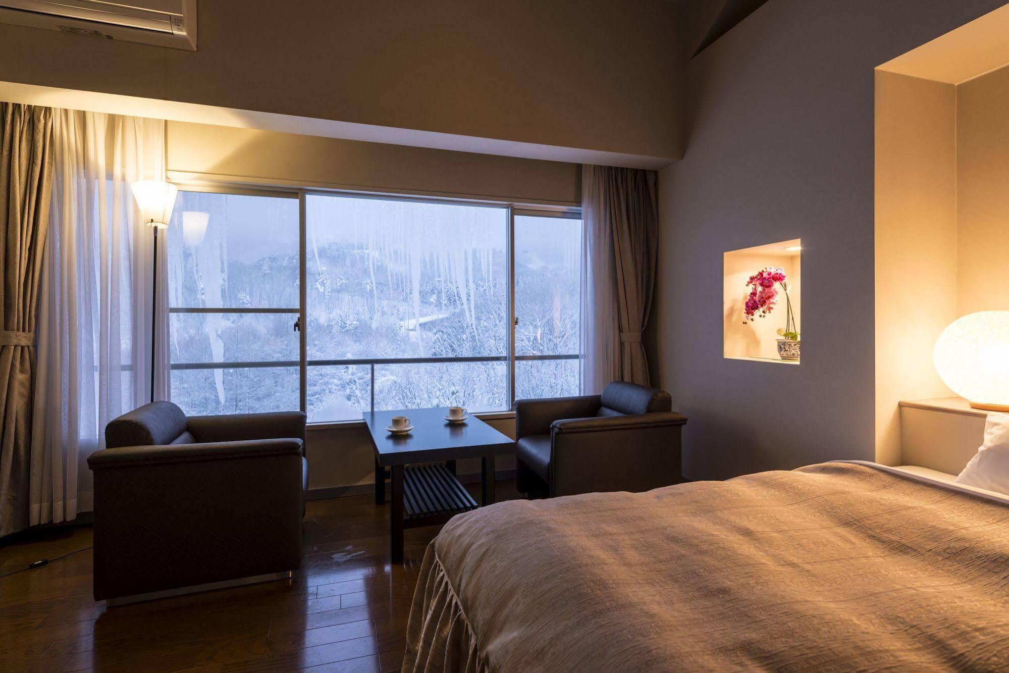 Takamiya Hotel Lucent Yamagata  Exterior photo